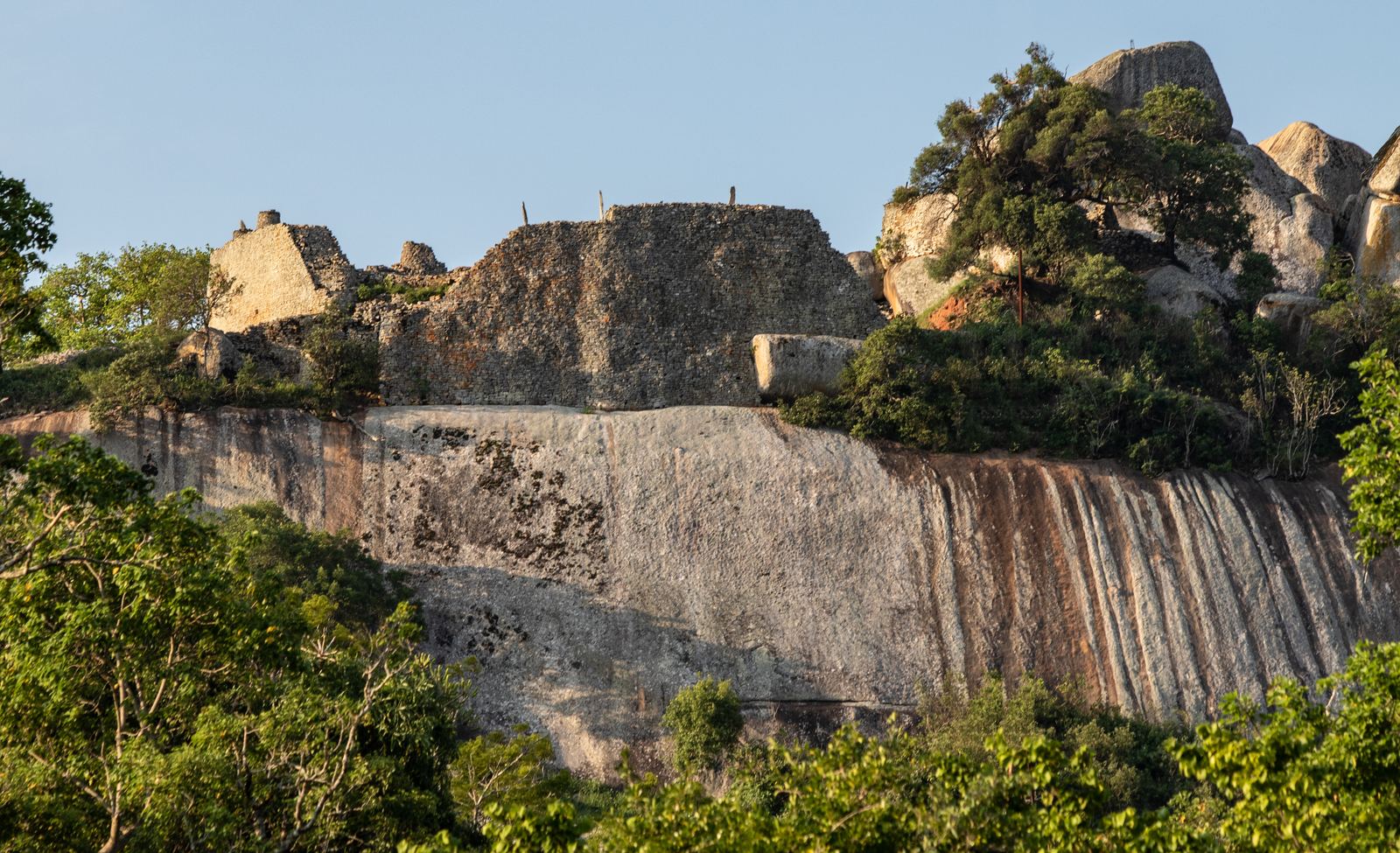 Granite boulders and curving dry-stone walls of the Hill Complex at Great Zimbabwe